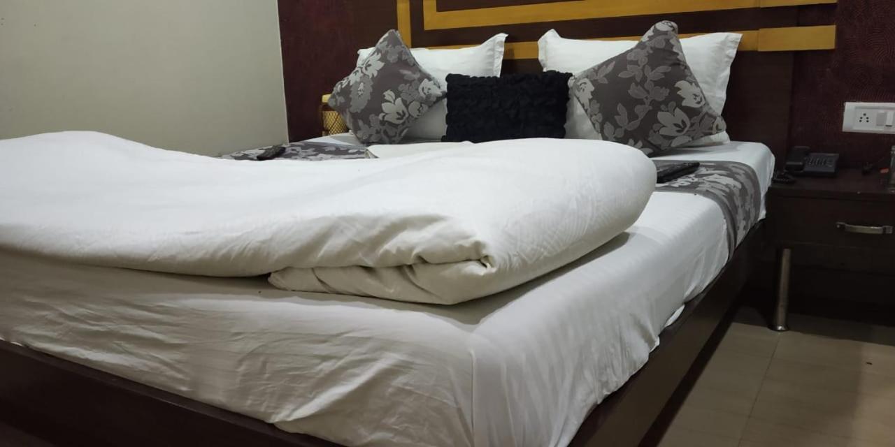 ניו דלהי Adb Rooms Udhav Palace מראה חיצוני תמונה