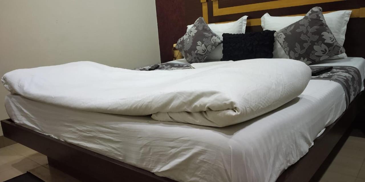 ניו דלהי Adb Rooms Udhav Palace מראה חיצוני תמונה