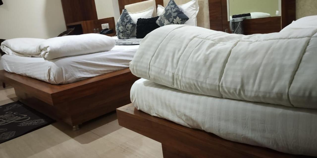 ניו דלהי Adb Rooms Udhav Palace מראה חיצוני תמונה