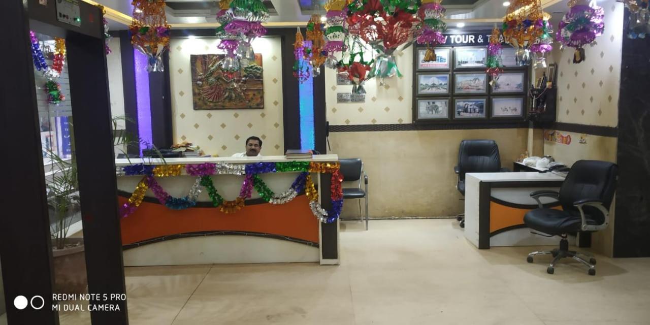 ניו דלהי Adb Rooms Udhav Palace מראה חיצוני תמונה