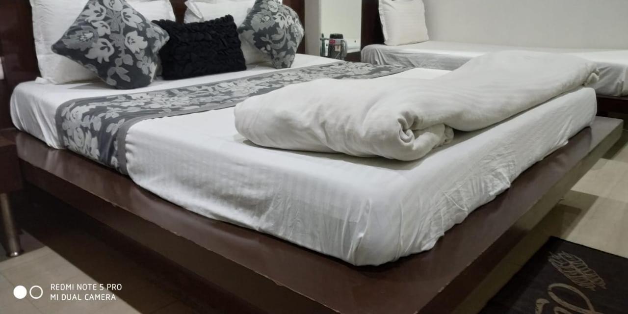 ניו דלהי Adb Rooms Udhav Palace מראה חיצוני תמונה