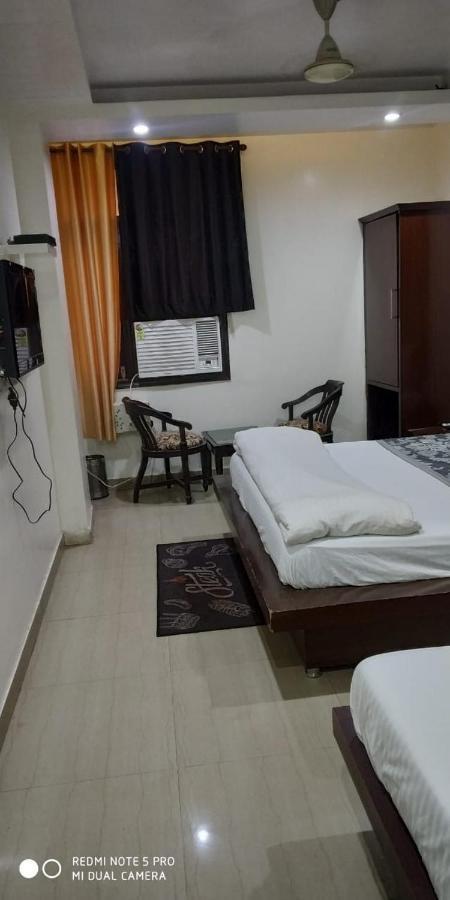 ניו דלהי Adb Rooms Udhav Palace מראה חיצוני תמונה