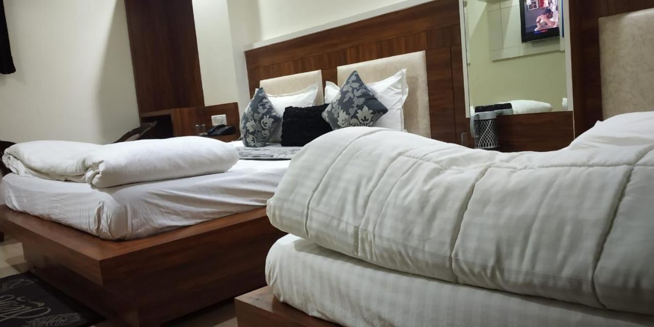ניו דלהי Adb Rooms Udhav Palace מראה חיצוני תמונה