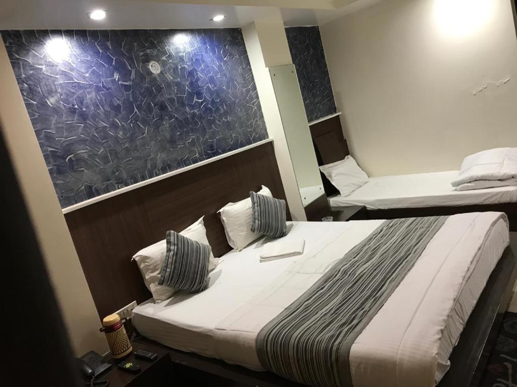 ניו דלהי Adb Rooms Udhav Palace מראה חיצוני תמונה