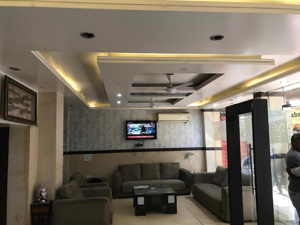 ניו דלהי Adb Rooms Udhav Palace מראה חיצוני תמונה