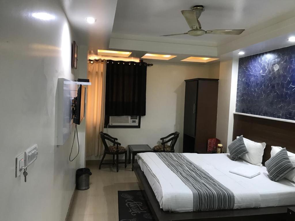 ניו דלהי Adb Rooms Udhav Palace מראה חיצוני תמונה